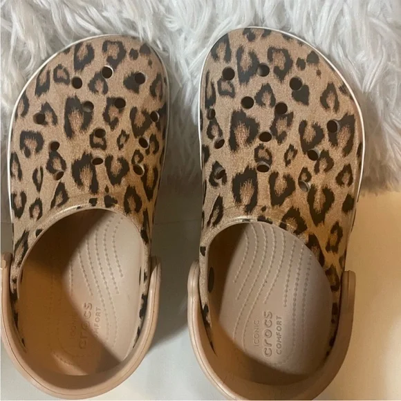 Crocs Leopard Print Clogs - Tan - Picture 2 of 5